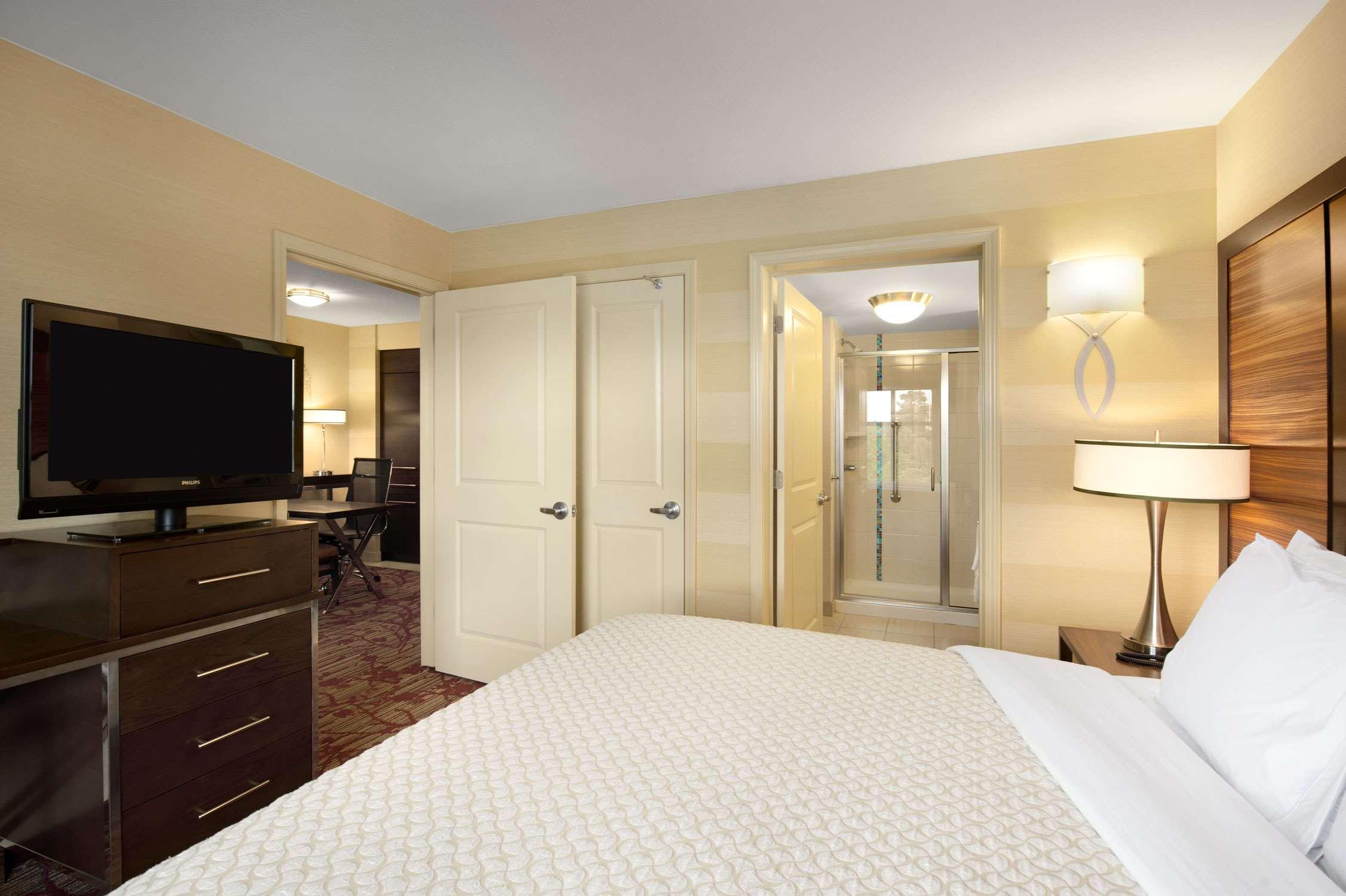Embassy Suites Atlanta - Kennesaw Town Center Room photo